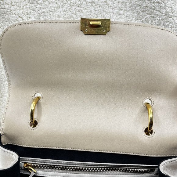 Burberry DK88 Medium Trench Calfskin Top Handle Bag Limestone Honey EUC - Picture 11 of 16